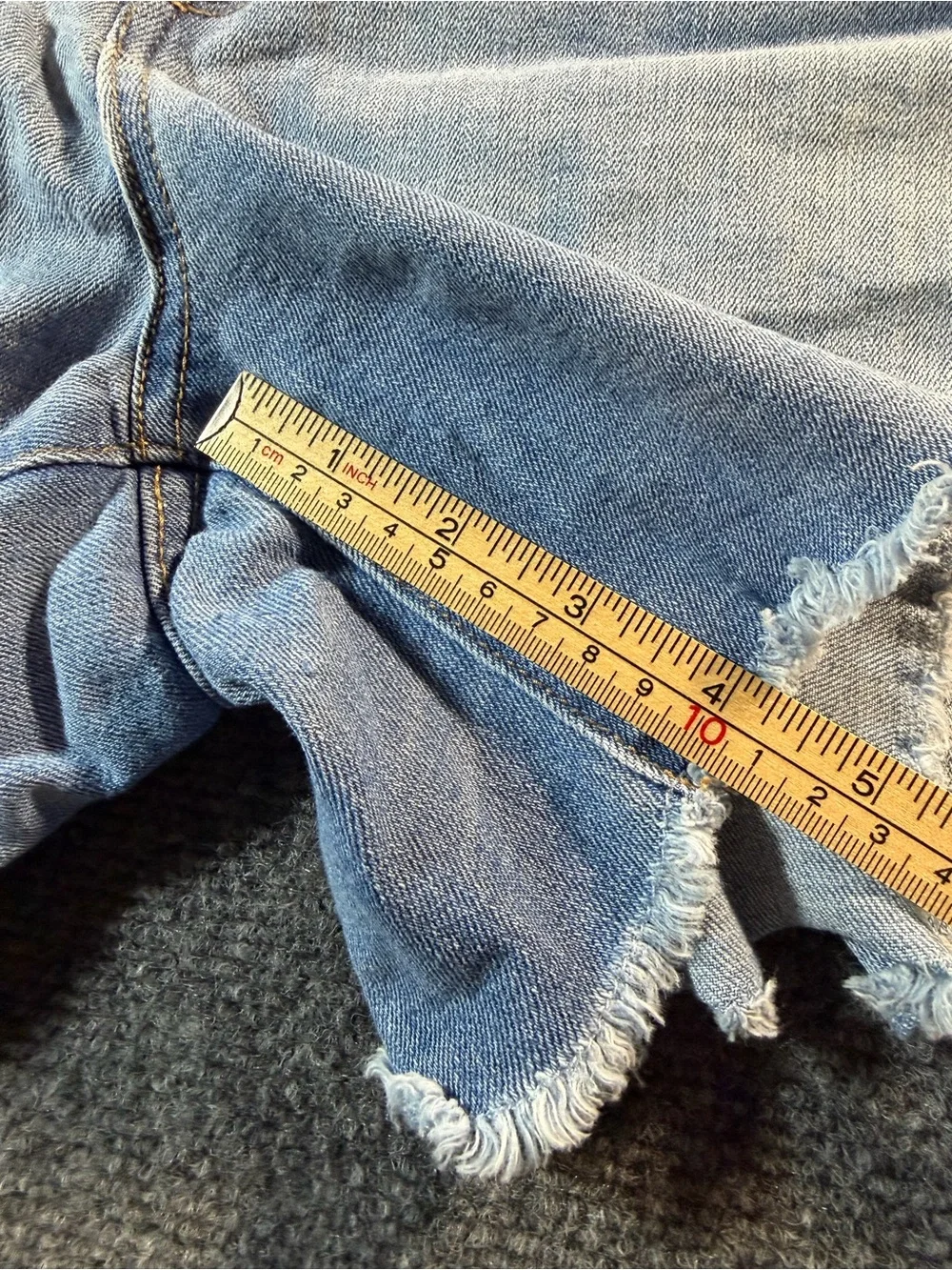 Seven7 Womens Light Wash Denim Cut Off Shorts Stretch Mid Rise Size 16